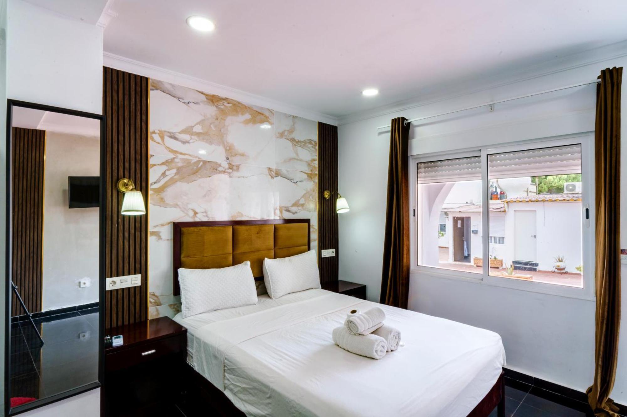 Rancho Grande Hotel Marbella Exterior photo