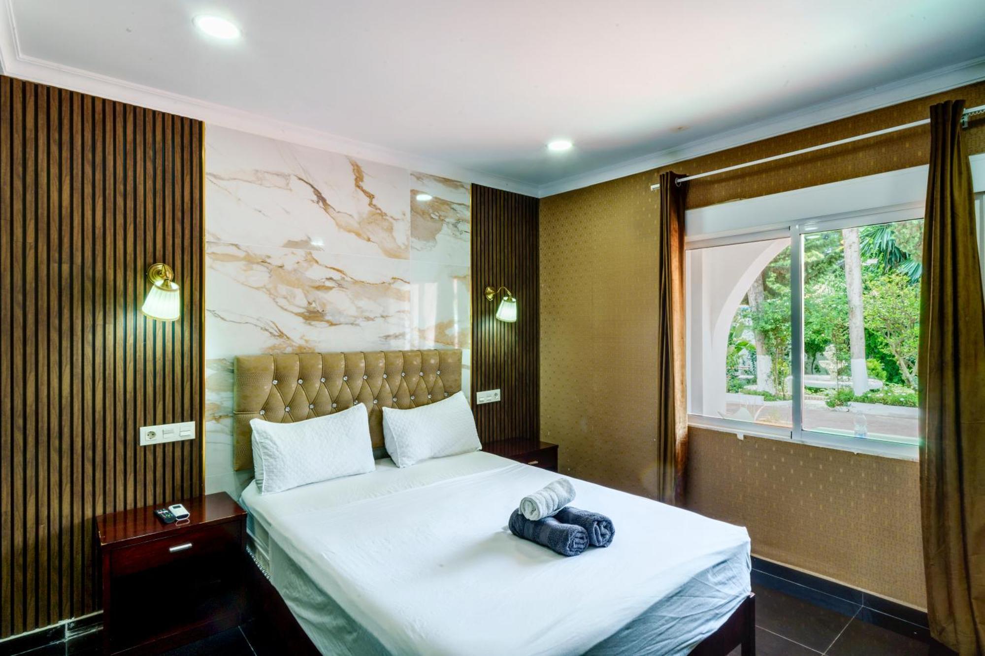 Rancho Grande Hotel Marbella Exterior photo